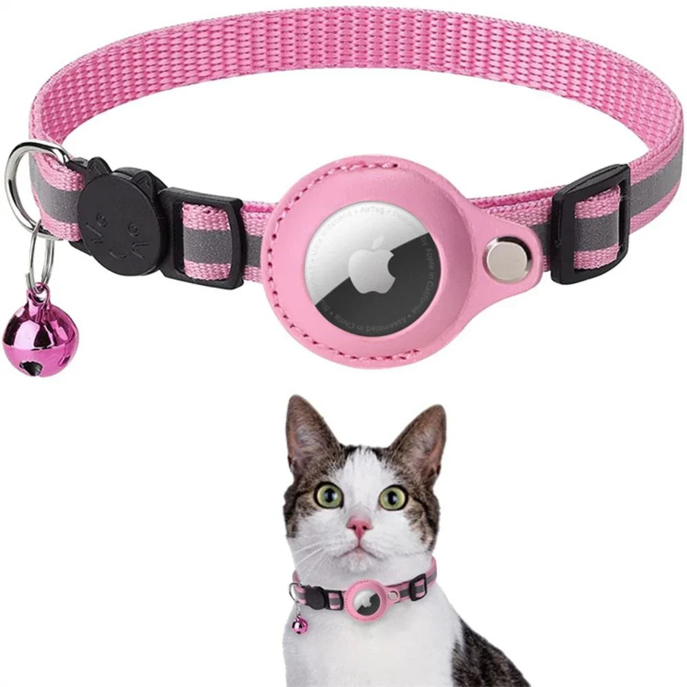 GPS Tracking Collar for Cats with Quick-Release Fastener and Enhanced Nighttime Visibility Design
